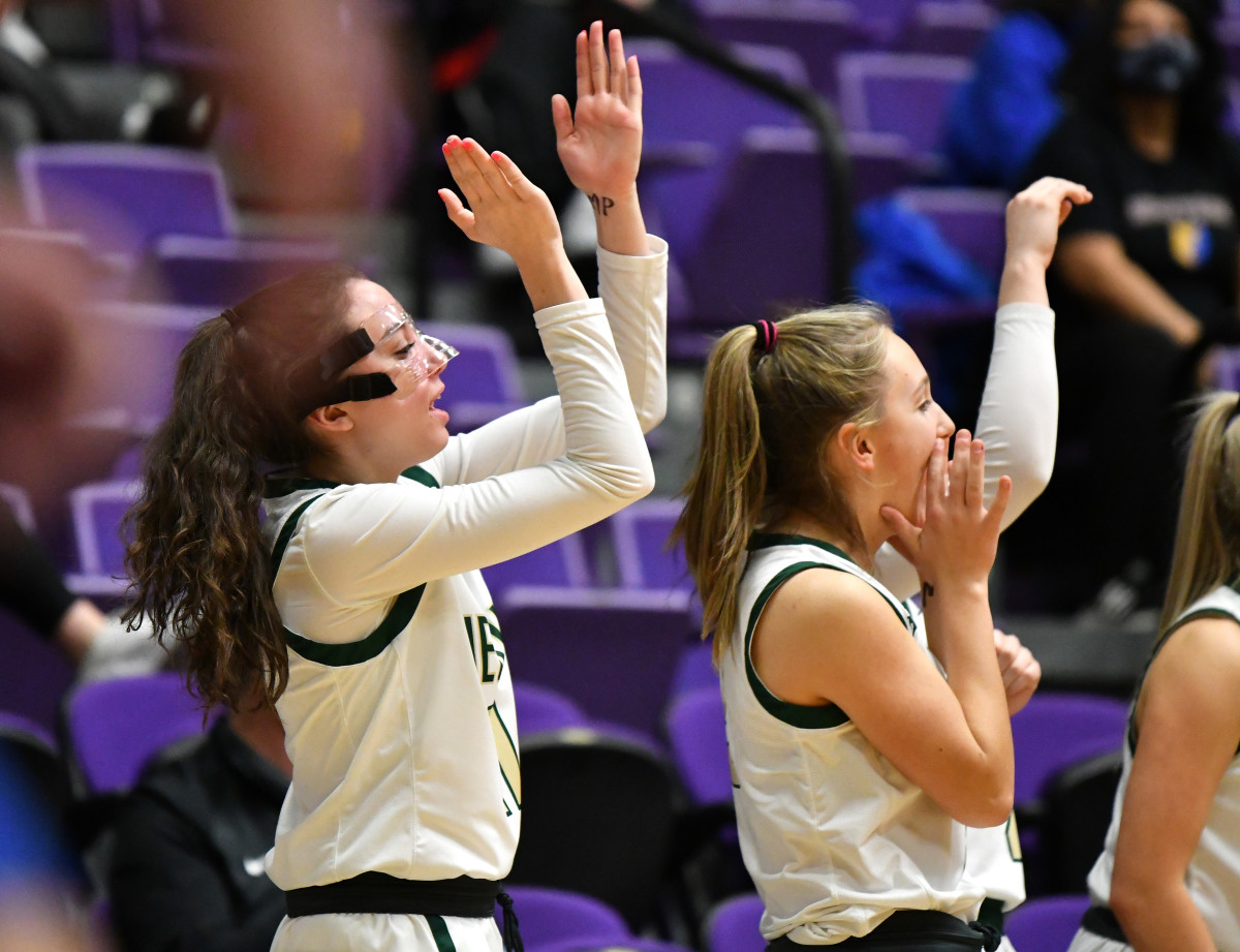 Barlow Jesuit girls basketball Taylor Balkom 24